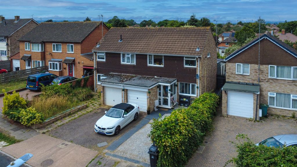 Property photo 1 of 15 5152530