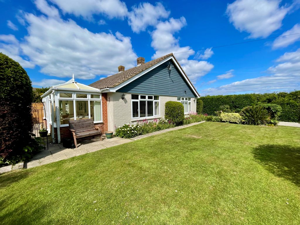 Property photo 1 of 21 En Passant Front1 25