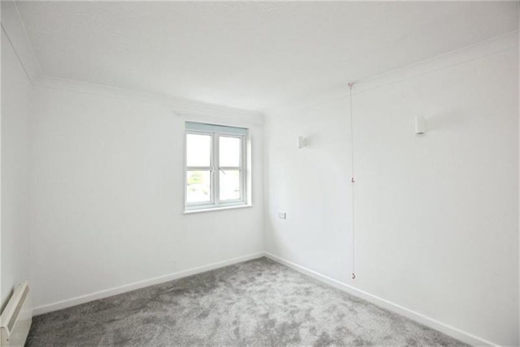 Property photo 3 of 7 (Main)