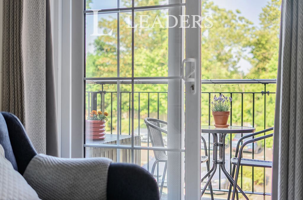 Property photo 1 of 21 F52577B2-5475-495...