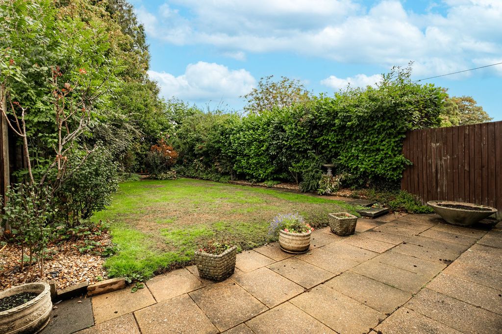 Property photo 2 of 24