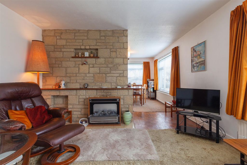 Property photo 3 of 15 276163.Jpg