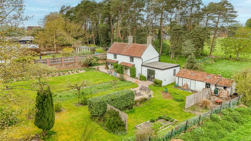 Property photo 2 of 25 5063621