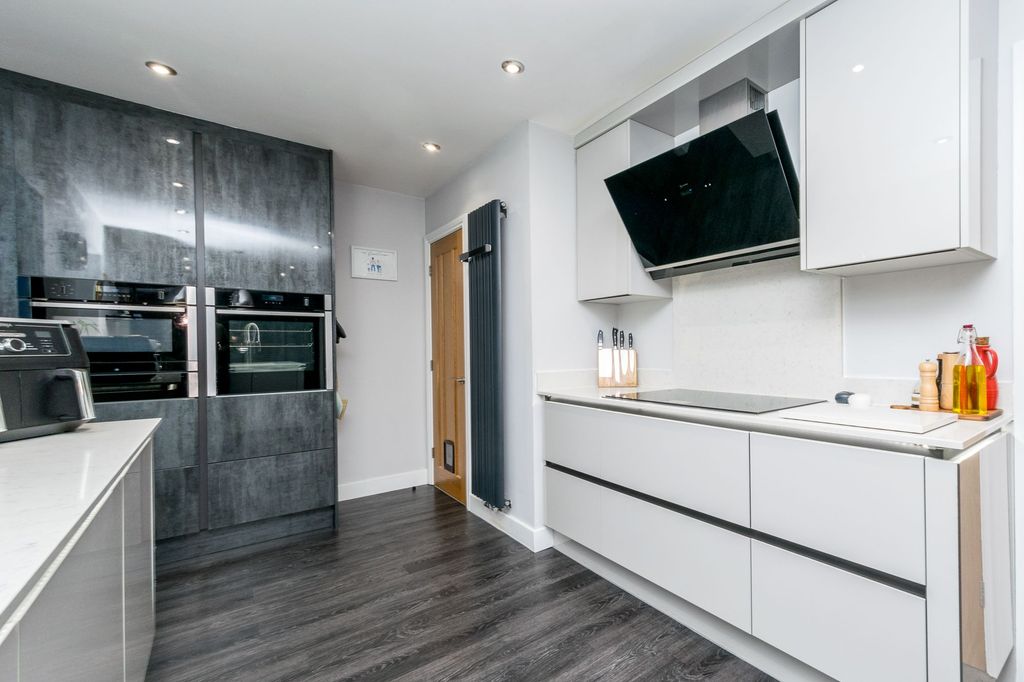 Additional image 15 of 5 bed detached house for saleRichmond Park Avenue, Liversedge WF15