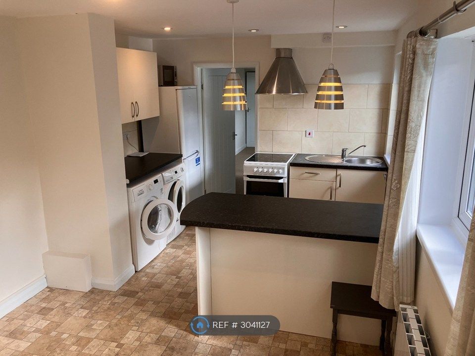 Property photo 3 of 9