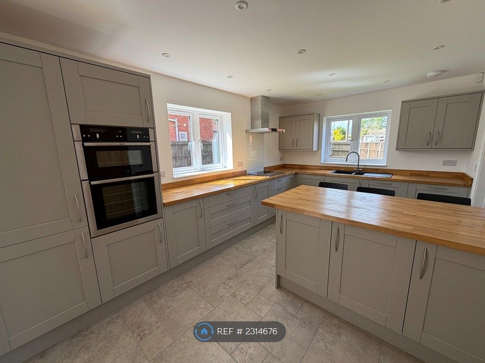 Property photo 1 of 30 Kitchen