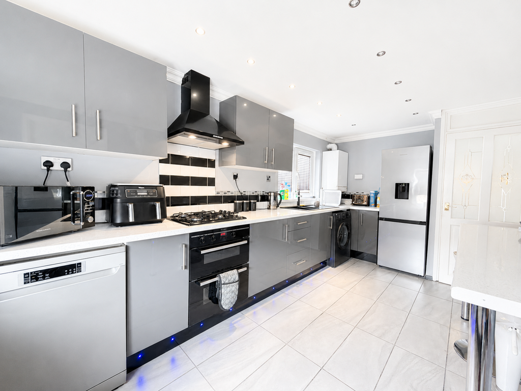 Additional image 8 of 2 bed flat for saleBryngolau, Tonyrefail CF39