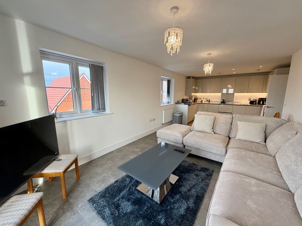 Property photo 2 of 9 Image