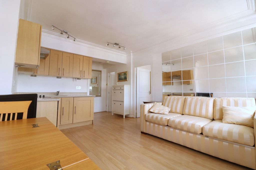 1 bed property for sale St James