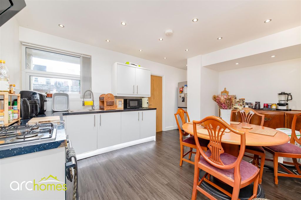 Property photo 2 of 24 Bolton-4.Jpg