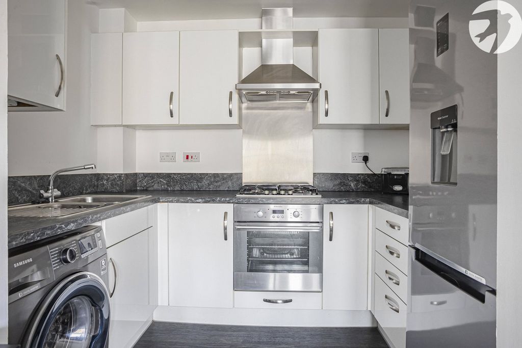 Property photo 2 of 12 Picture No. 04