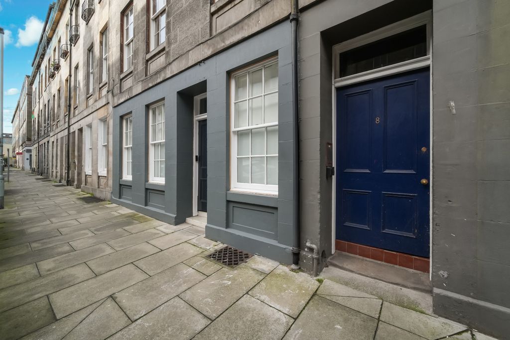 Property photo 2 of 16 Property Image 2