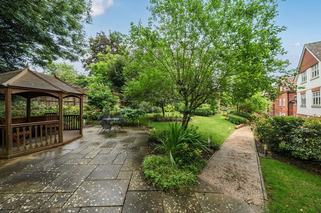 Property photo 2 of 15
