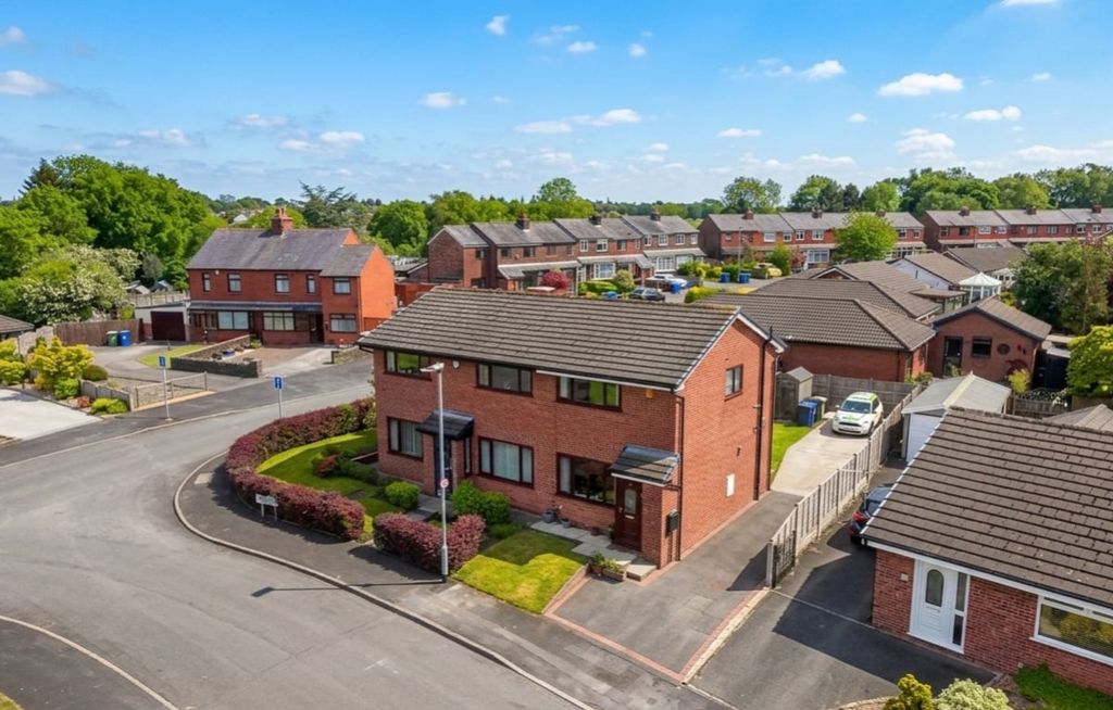 Property photo 1 of 11 Knightscliffe Crescent - Ewemove - Drone Photo