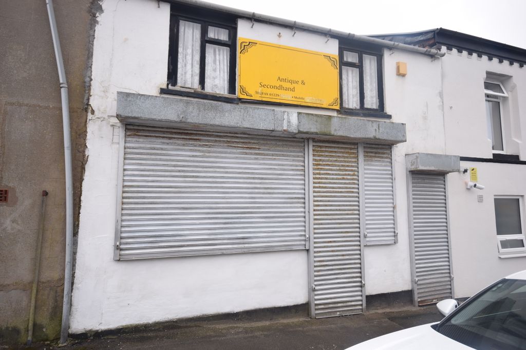 Property photo 1 of 9 Frontage