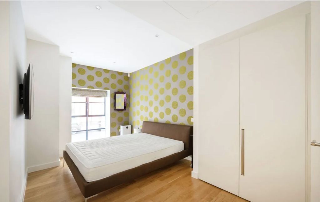 Property photo 3 of 7