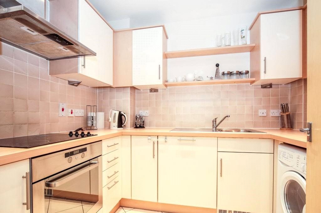 Property photo 2 of 5 Kitchen