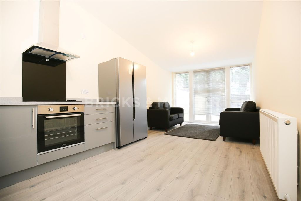 Property photo 1 of 8 Zi9Pr1Gwgyd2Egnryabmp1Mpboc.Jpg