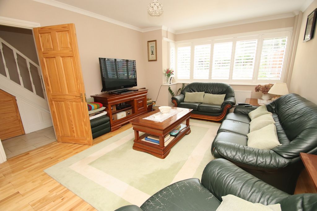 Property photo 3 of 27 Photo 8