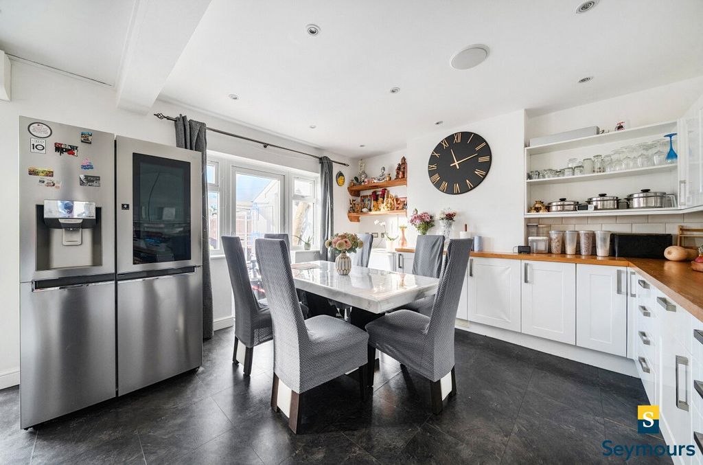 Property photo 3 of 17 Picture No. 36