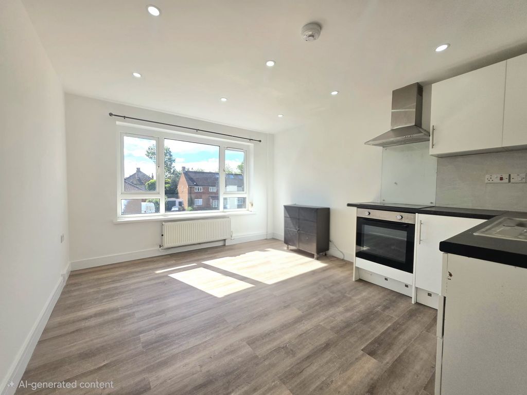 Property photo 2 of 7 5