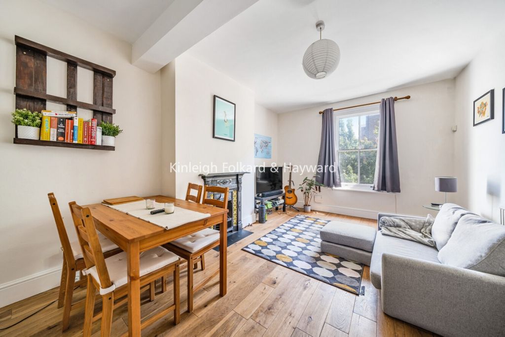 Property photo 2 of 7 8298108B-Ed5E-4Fc2-9