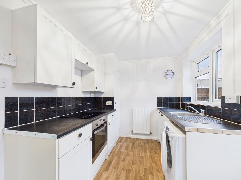 Property photo 2 of 7 Cam02841G0-Pr0055-Still004