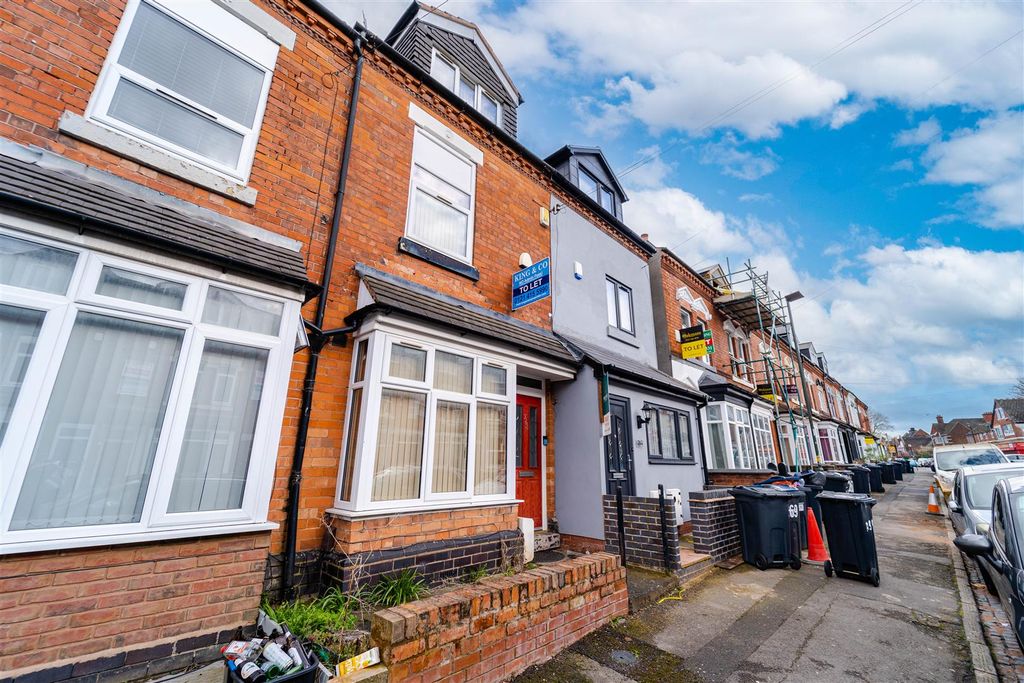 Property photo 3 of 43 Nik01563-Edit.Jpg