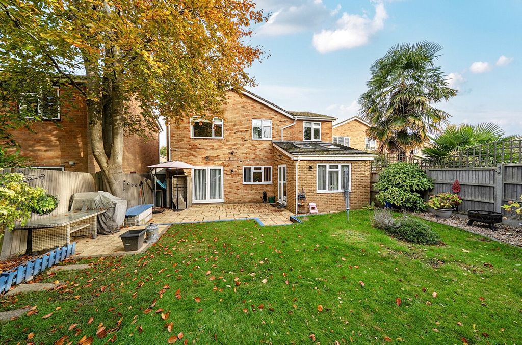 Property photo 2 of 13 Picture No. 14