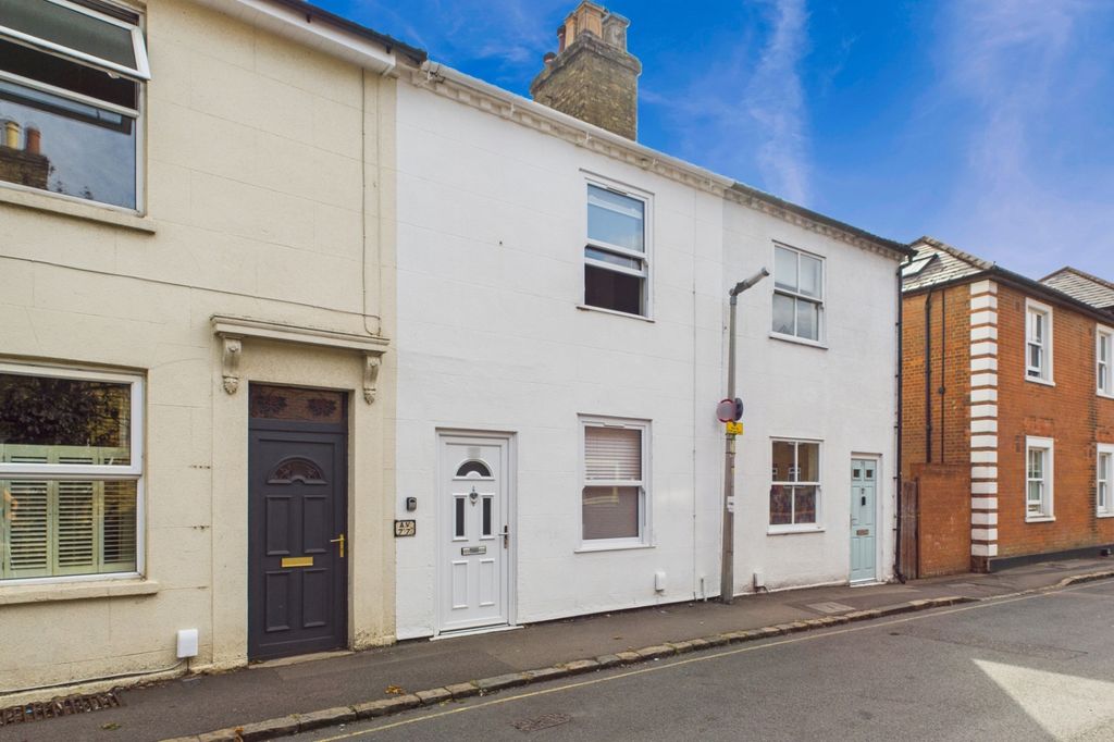 Property photo 3 of 10 Front Of House