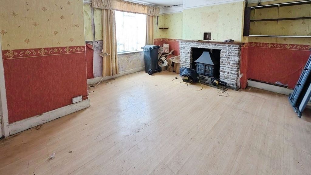 Property photo 2 of 14 Pbox-Img.Jpg