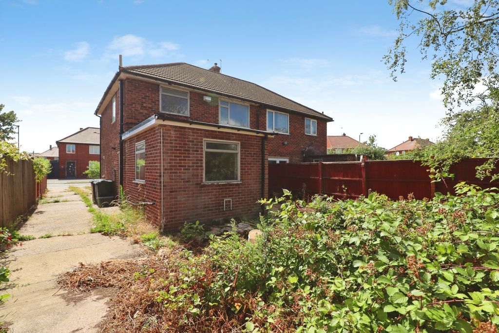 Property photo 2 of 15