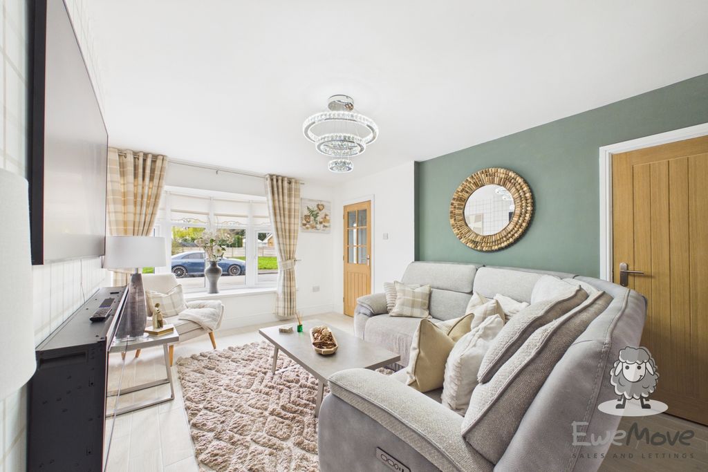 Property photo 2 of 15 12