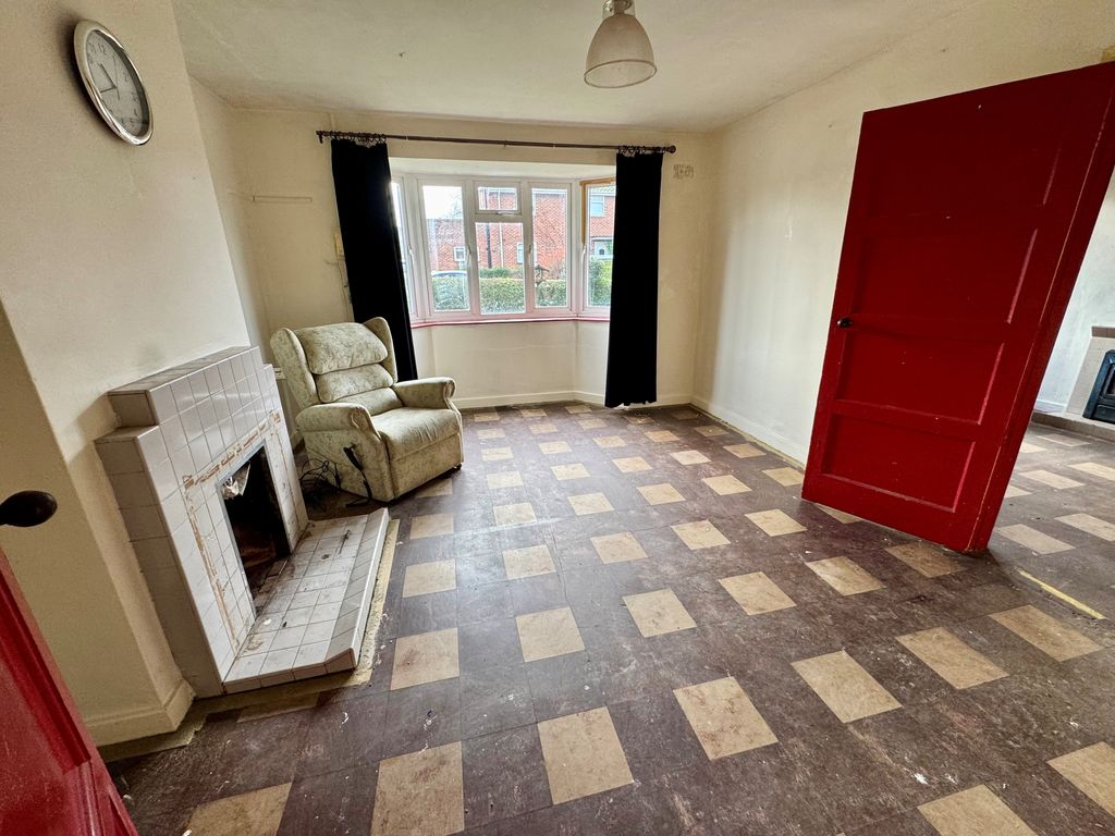 Property photo 3 of 12 2