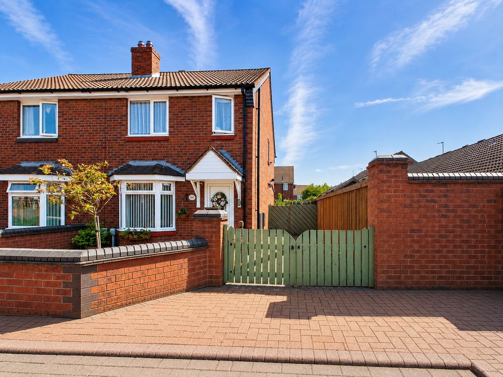 Property photo 1 of 18 Outside