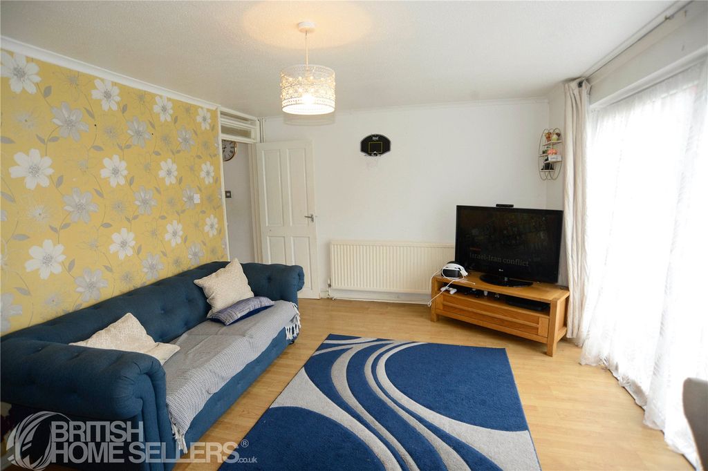 Property photo 3 of 12 Picture No. 16