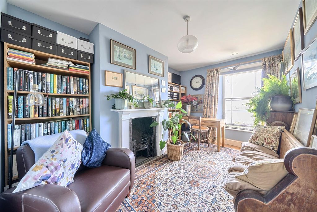 Property photo 3 of 25 1485689-10-6A452Df2Ad2d5.Jpg