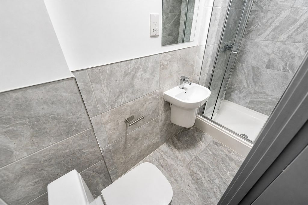 Property photo 3 of 24 Picture No. 13