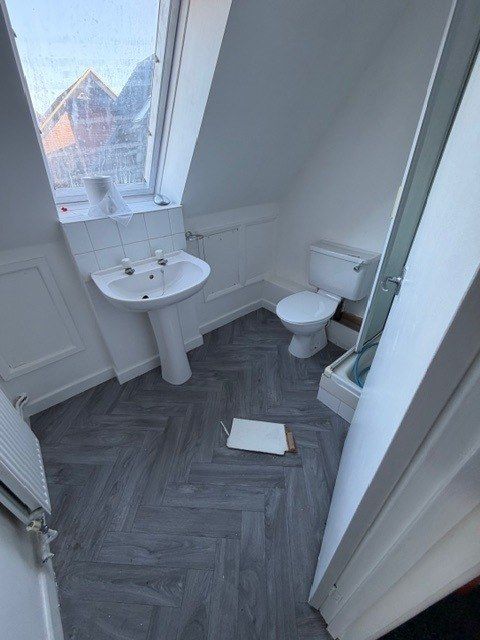 Property photo 2 of 5 Gallery