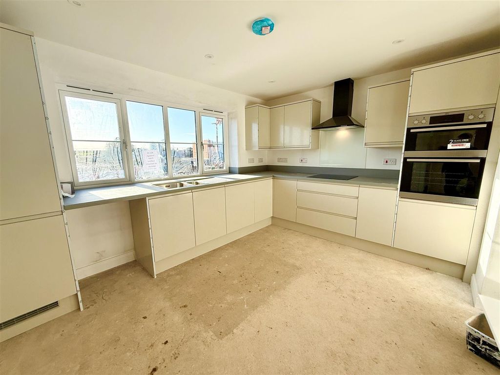 Property photo 2 of 5 Plot 10 Kitchen