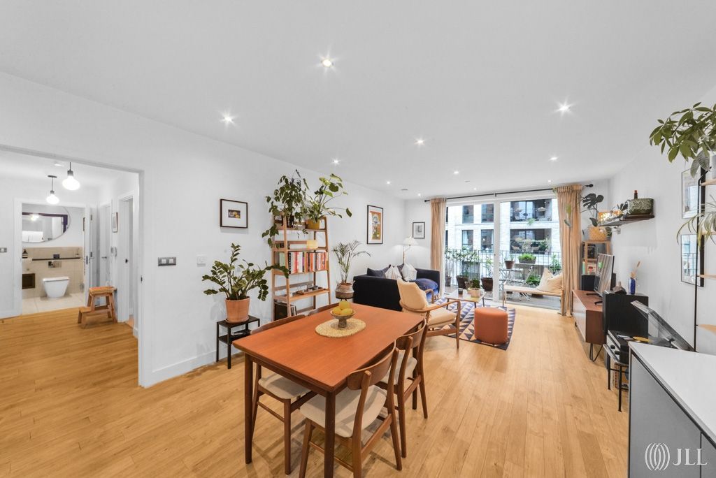 Property photo 1 of 31