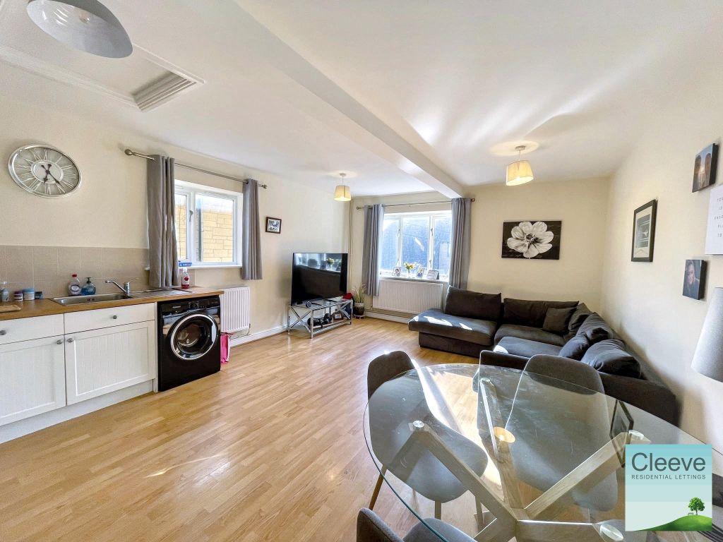 Property photo 3 of 8 Cf91Db8E-Bdbd-45B2-8247-789A48144Af9