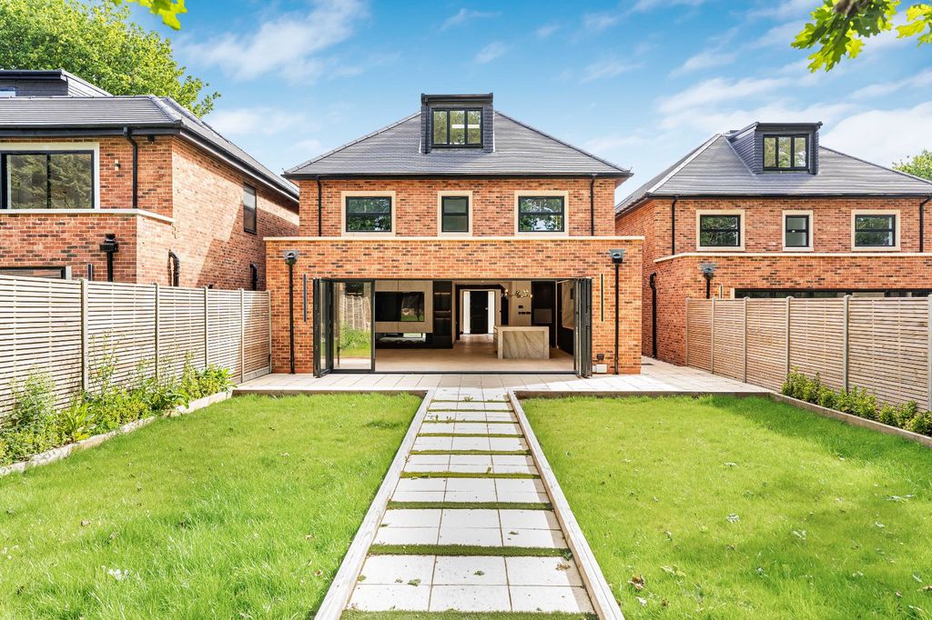 Additional image 29 of 5 bed detached house for salePipers Green Lane, Edgware HA8