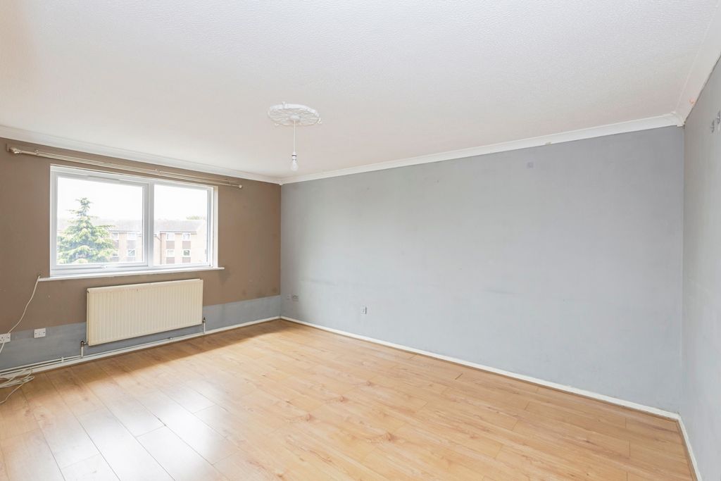 Property photo 2 of 16 Photo