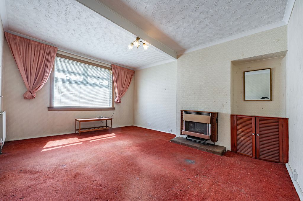 Property photo 3 of 31