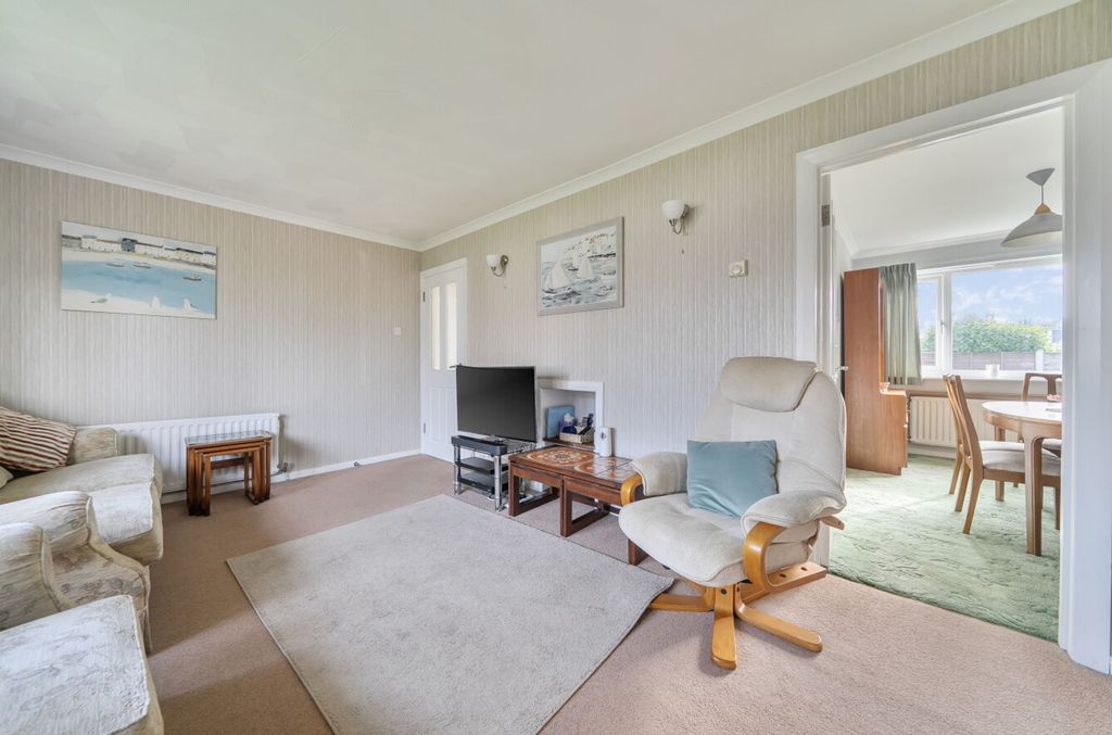 Property photo 3 of 19