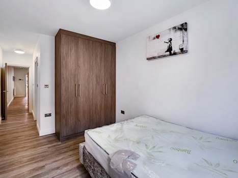 Property photo 3 of 7 Photo 2