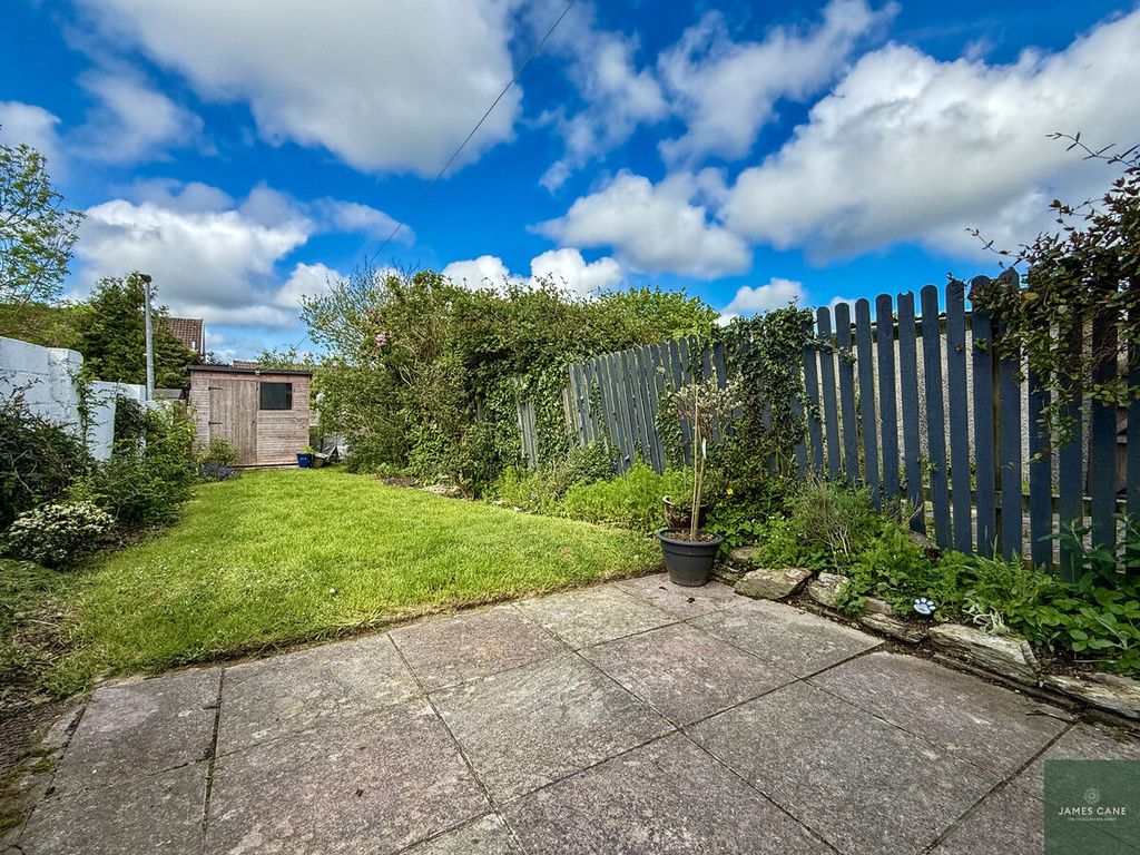 Property photo 3 of 15