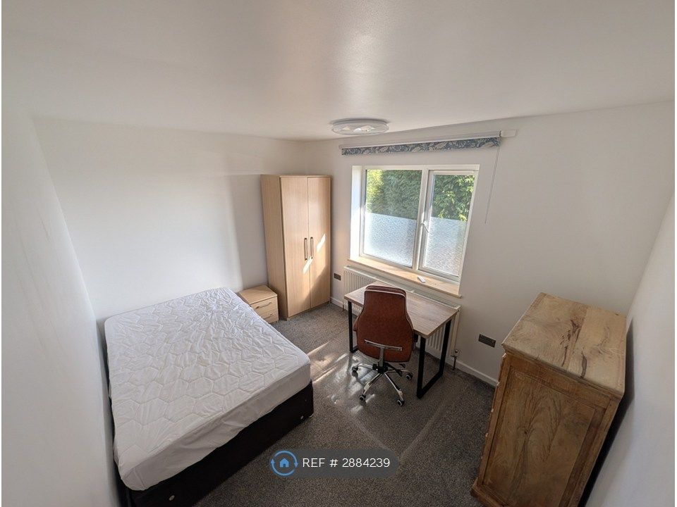 Property photo 1 of 5 Green Room