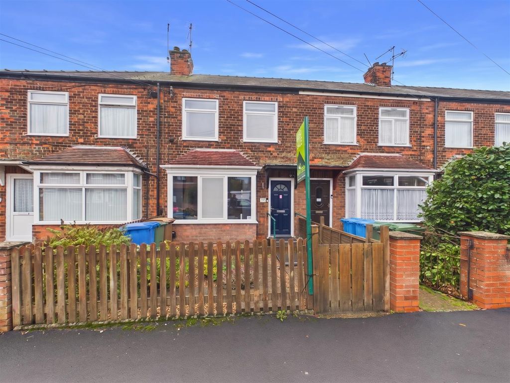 Property photo 1 of 13 Cam05451G0-Pr0235-Still017-001.Jpg